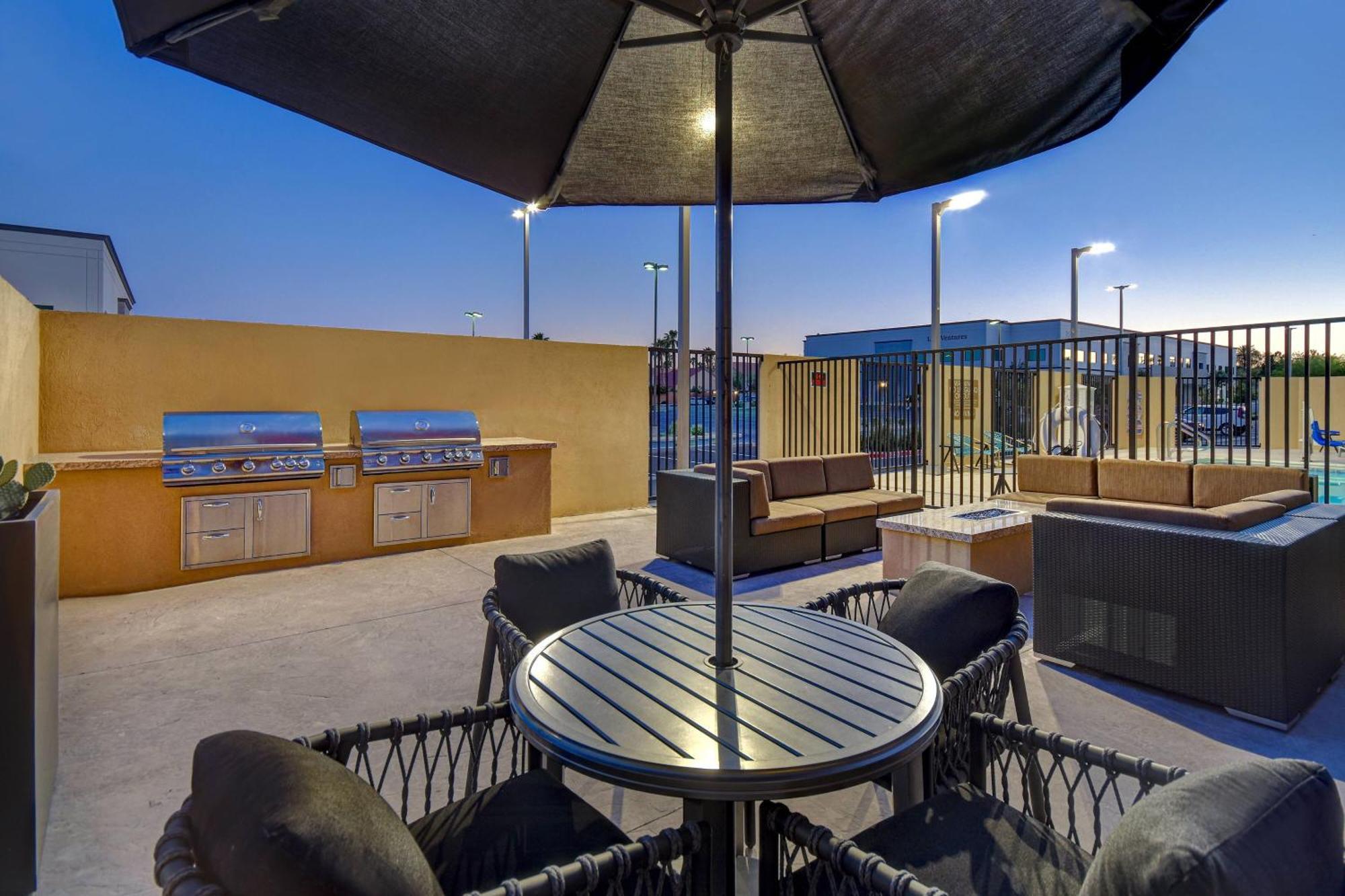 Fairfield Inn & Suites Las Vegas Airport South Ngoại thất bức ảnh